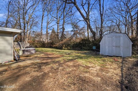 Tiny photo for 3660 W Lincolnshire Boulevard, Toledo, OH 43606 (MLS # 10004606)