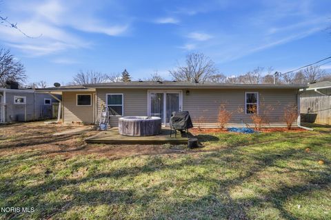Tiny photo for 3660 W Lincolnshire Boulevard, Toledo, OH 43606 (MLS # 10004606)