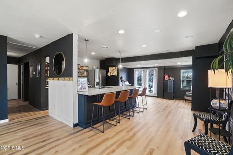 Tiny photo for 3660 W Lincolnshire Boulevard, Toledo, OH 43606 (MLS # 10004606)