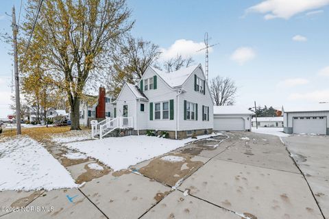 Photo of 307 Middle Street, Archbold, OH 43502 (MLS # 10001567)
