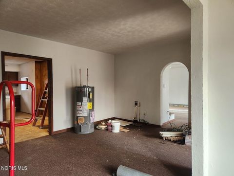 Tiny photo for 6324 Bapst Avenue, Toledo, OH 43615 (MLS # 10005659)