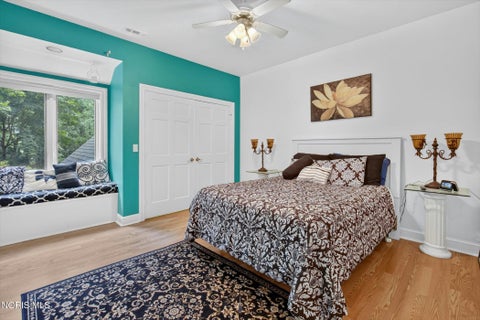 Tiny photo for 4829 Devilbiss Court, Toledo, OH 43623 (MLS # 10011054)