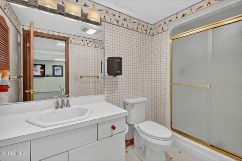 Tiny photo for 4829 Devilbiss Court, Toledo, OH 43623 (MLS # 10011054)