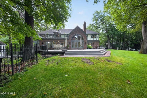 Tiny photo for 4829 Devilbiss Court, Toledo, OH 43623 (MLS # 10011054)
