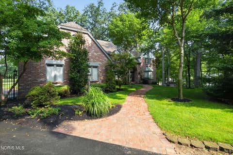 Tiny photo for 4829 Devilbiss Court, Toledo, OH 43623 (MLS # 10011054)