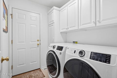 Tiny photo for 8130 Quarry View Place, Maumee, OH 43537 (MLS # 10012145)
