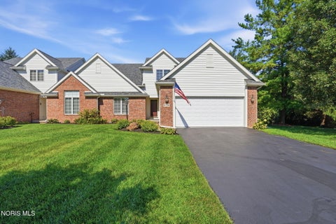 Photo of 8130 Quarry View Place, Maumee, OH 43537 (MLS # 10012145)