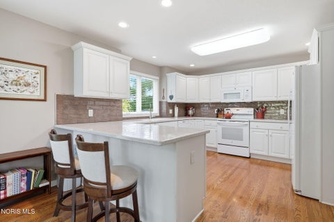 Tiny photo for 8130 Quarry View Place, Maumee, OH 43537 (MLS # 10012145)