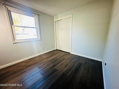Tiny photo for 1210 Bavarian Lane, Bryan, OH 43506 (MLS # 10000487)