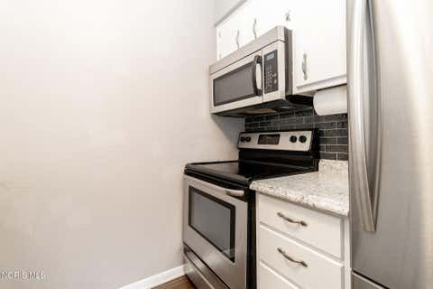 Tiny photo for 4515 W Bancroft Street #Apt 13, Toledo, OH 43615 (MLS # 10012017)