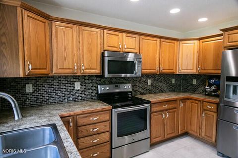 Tiny photo for 8433 Indian Lake Drive, Findlay, OH 45840 (MLS # 10008004)