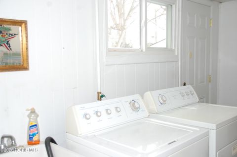 Tiny photo for 3016 Lambert Drive, Toledo, OH 43613 (MLS # 10003562)