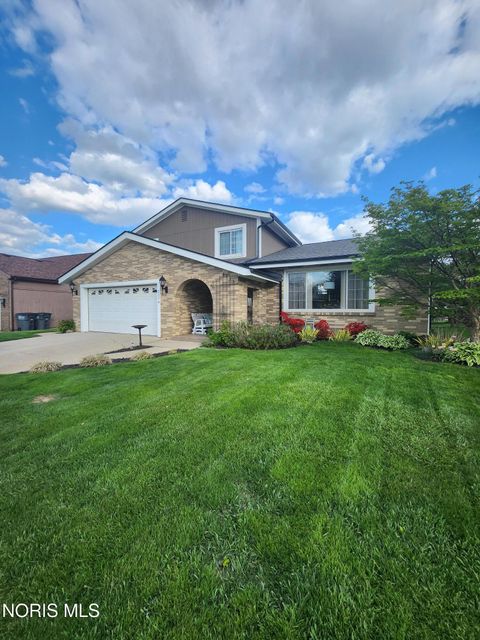 Tiny photo for 2214 Ruthanne Drive, Toledo, OH 43611 (MLS # 10007448)