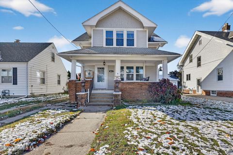 Photo of 4811 298th Street, Toledo, OH 43611 (MLS # 10001496)