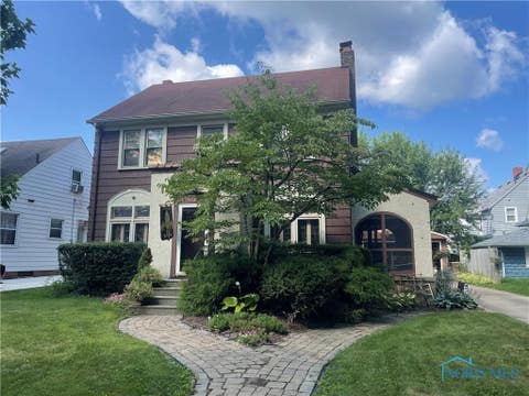 Photo of 4523 Overland Parkway, Toledo, OH 43612 (MLS # 10010800)