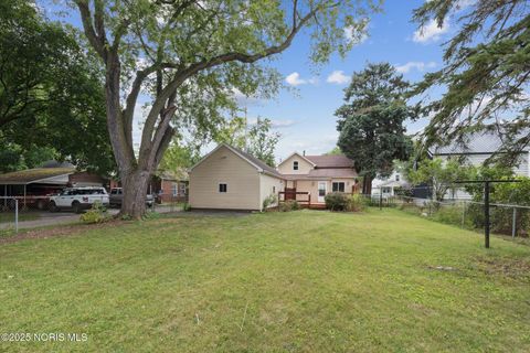 Tiny photo for 207 Ash Avenue, Findlay, OH 45840 (MLS # 10000154)