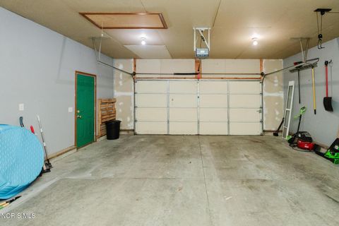 Tiny photo for 490 Flintlock Court, Findlay, OH 45840 (MLS # 10006732)