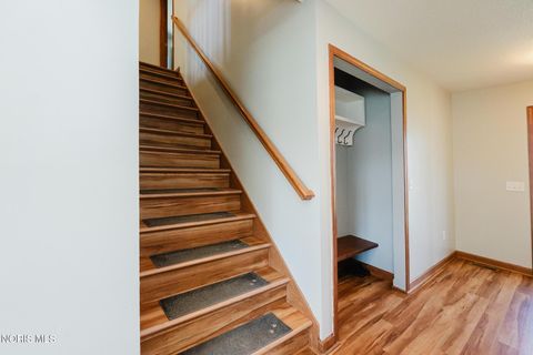 Tiny photo for 490 Flintlock Court, Findlay, OH 45840 (MLS # 10006732)