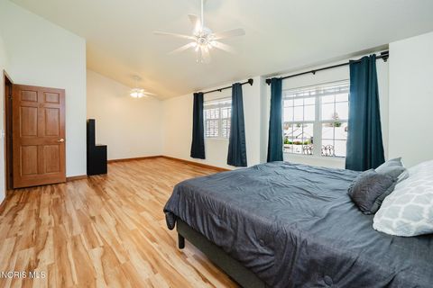 Tiny photo for 490 Flintlock Court, Findlay, OH 45840 (MLS # 10006732)