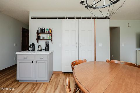 Tiny photo for 490 Flintlock Court, Findlay, OH 45840 (MLS # 10006732)