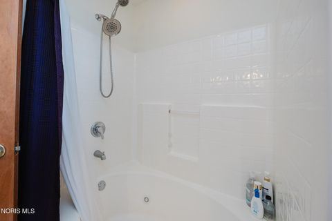 Tiny photo for 490 Flintlock Court, Findlay, OH 45840 (MLS # 10006732)