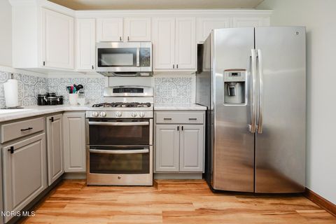 Tiny photo for 490 Flintlock Court, Findlay, OH 45840 (MLS # 10006732)