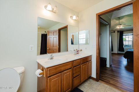 Tiny photo for 490 Flintlock Court, Findlay, OH 45840 (MLS # 10006732)