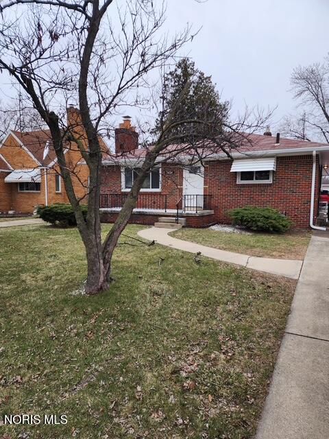 Photo of 3424 Saint Bernard Drive, Toledo, OH 43613 (MLS # 10006747)