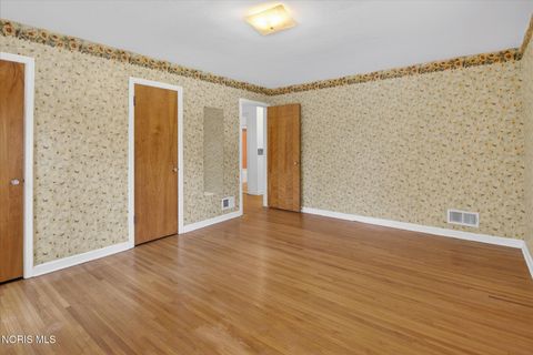 Tiny photo for 3425 Brantford Road, Ottawa Hills, OH 43606 (MLS # 10008451)