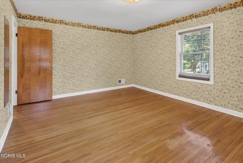 Tiny photo for 3425 Brantford Road, Ottawa Hills, OH 43606 (MLS # 10008451)