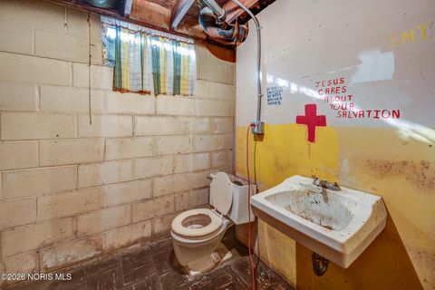 Tiny photo for 820 Mackow Drive, Toledo, OH 43607 (MLS # 10003315)