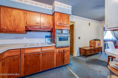 Tiny photo for 820 Mackow Drive, Toledo, OH 43607 (MLS # 10003315)