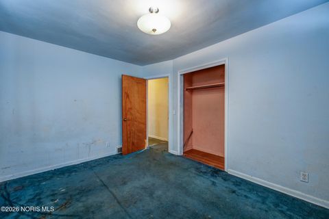 Tiny photo for 820 Mackow Drive, Toledo, OH 43607 (MLS # 10003315)