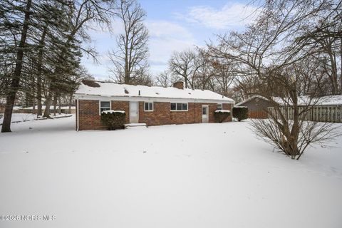 Tiny photo for 5143 Fairgreen Drive, Toledo, OH 43613 (MLS # 10003769)