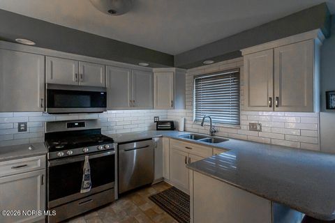 Tiny photo for 2857 113th Street, Toledo, OH 43611 (MLS # 10003882)