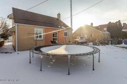 Tiny photo for 2857 113th Street, Toledo, OH 43611 (MLS # 10003882)