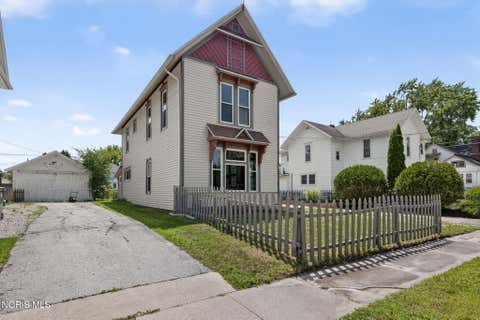 Photo of 122 Palmer Avenue, Bowling Green, OH 43402 (MLS # 10010129)