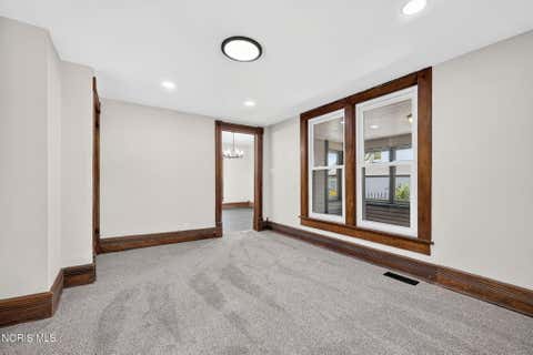 Tiny photo for 122 Palmer Avenue, Bowling Green, OH 43402 (MLS # 10010129)