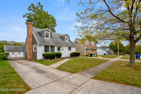 Tiny photo for 331 Crestway Drive, Oregon, OH 43616 (MLS # 10000183)