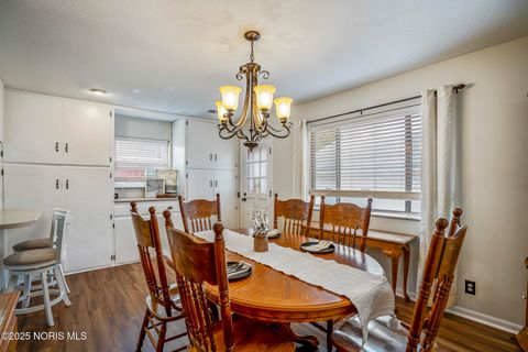 Tiny photo for 331 Crestway Drive, Oregon, OH 43616 (MLS # 10000183)