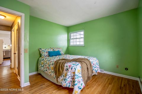 Tiny photo for 331 Crestway Drive, Oregon, OH 43616 (MLS # 10000183)