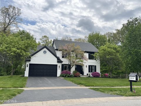 Photo of 8629 Saint George Drive, Holland, OH 43528 (MLS # 10007613)