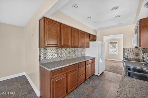 Tiny photo for 2633 Detwiler Drive, Toledo, OH 43611 (MLS # 10014428)