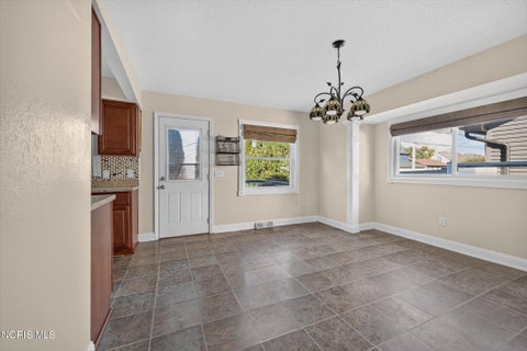 Tiny photo for 2633 Detwiler Drive, Toledo, OH 43611 (MLS # 10014428)