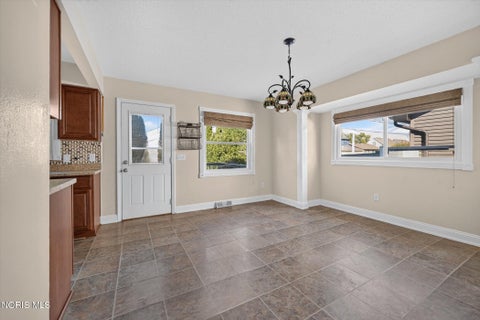 Tiny photo for 2633 Detwiler Drive, Toledo, OH 43611 (MLS # 10014428)