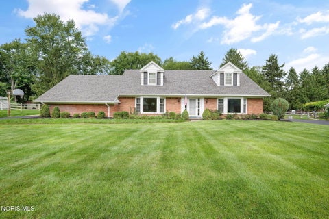 Photo of 6356 Oakland Court, Sylvania, OH 43560 (MLS # 10012562)