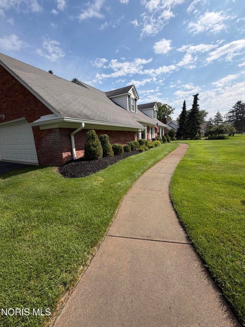 Tiny photo for 6356 Oakland Court, Sylvania, OH 43560 (MLS # 10012562)