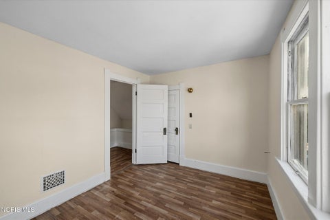 Tiny photo for 628 Blair Court, Toledo, OH 43604 (MLS # 10013471)