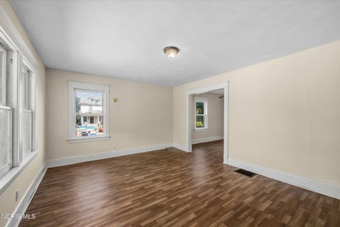 Tiny photo for 628 Blair Court, Toledo, OH 43604 (MLS # 10013471)
