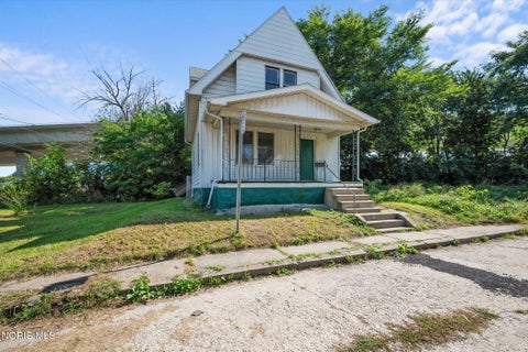 Tiny photo for 628 Blair Court, Toledo, OH 43604 (MLS # 10013471)